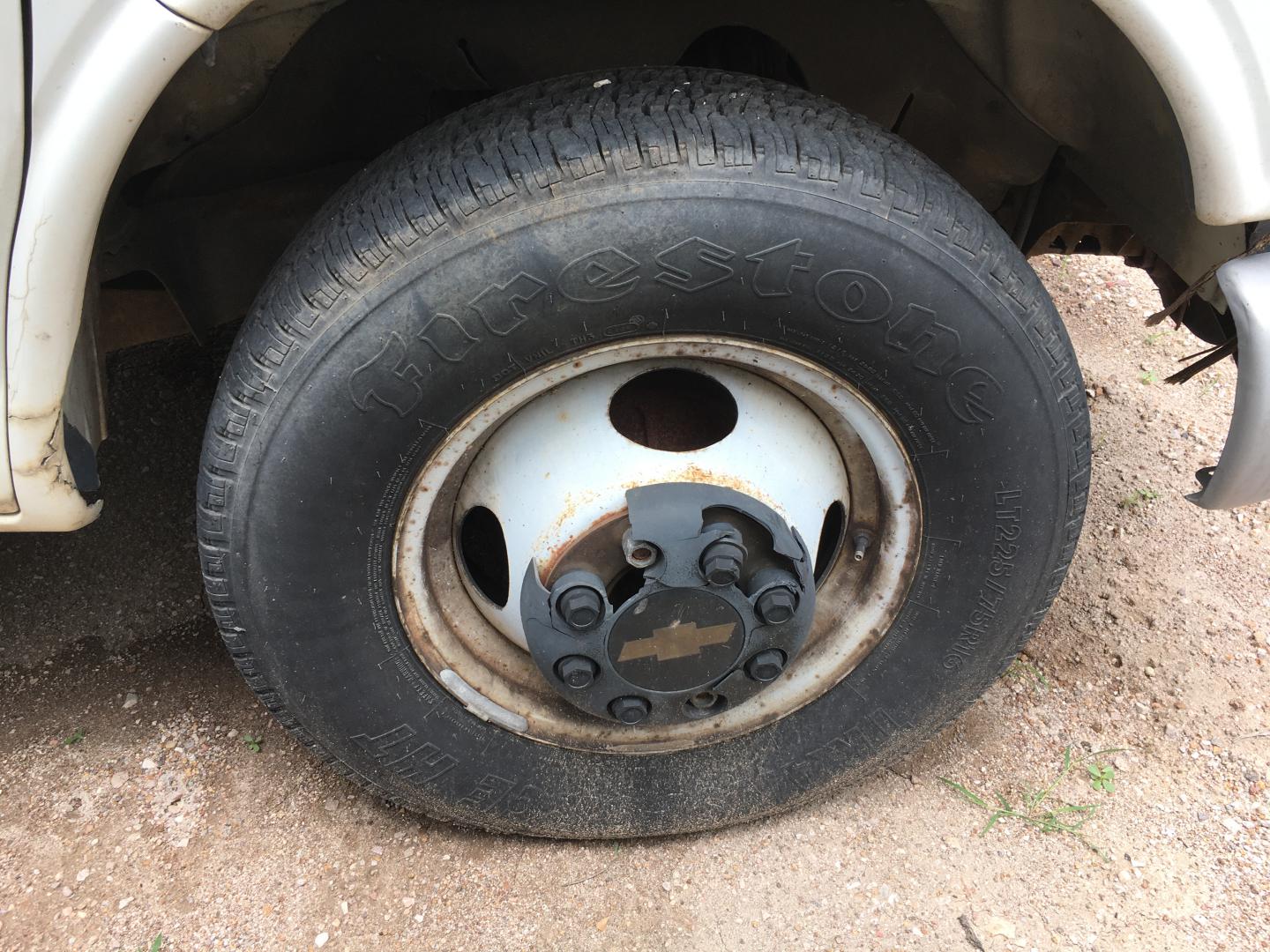 CAMION CON CAJA SECA CHEVROLET 3500